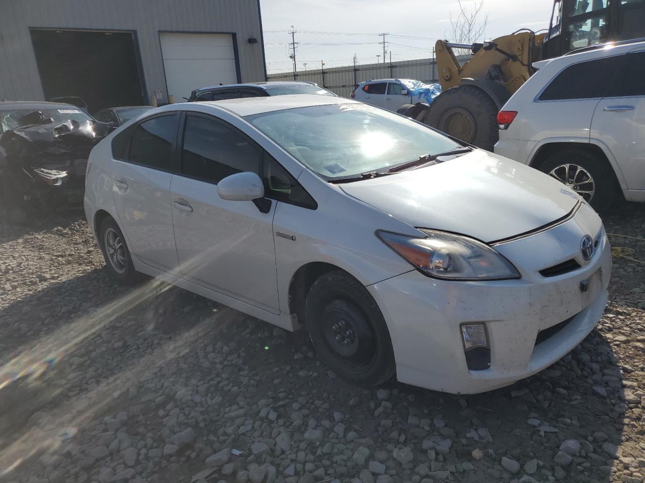 2011 TOYOTA PRIUS