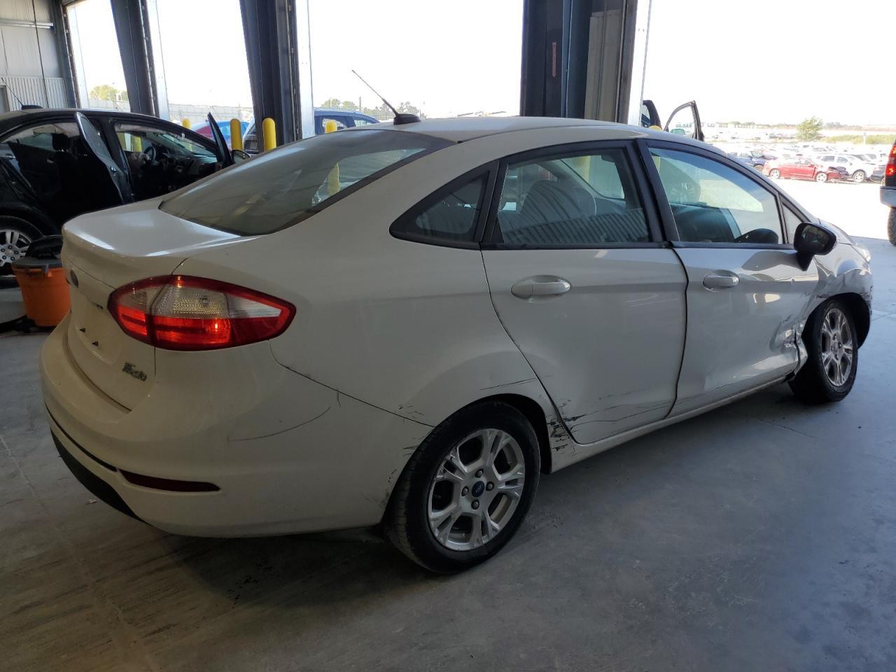 2014 FORD Fiesta