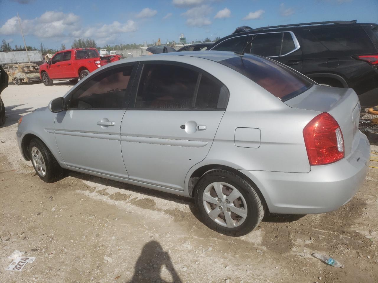2011 HYUNDAI ACCENT