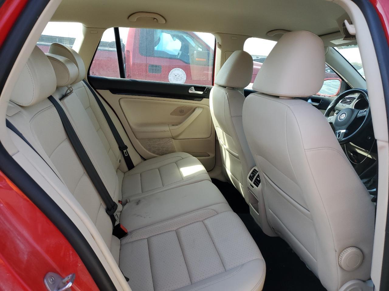 2013 VOLKSWAGEN JETTA