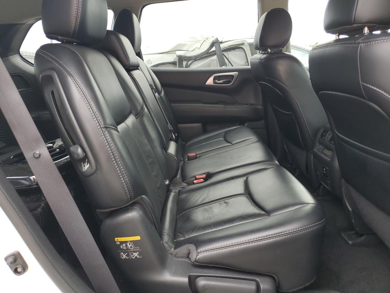 2017 NISSAN PATHFINDER