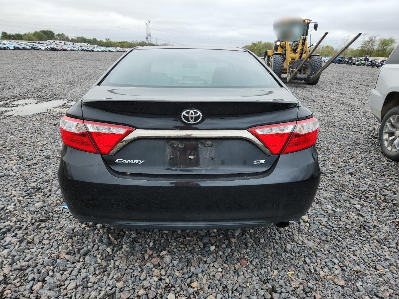 2016 TOYOTA CAMRY