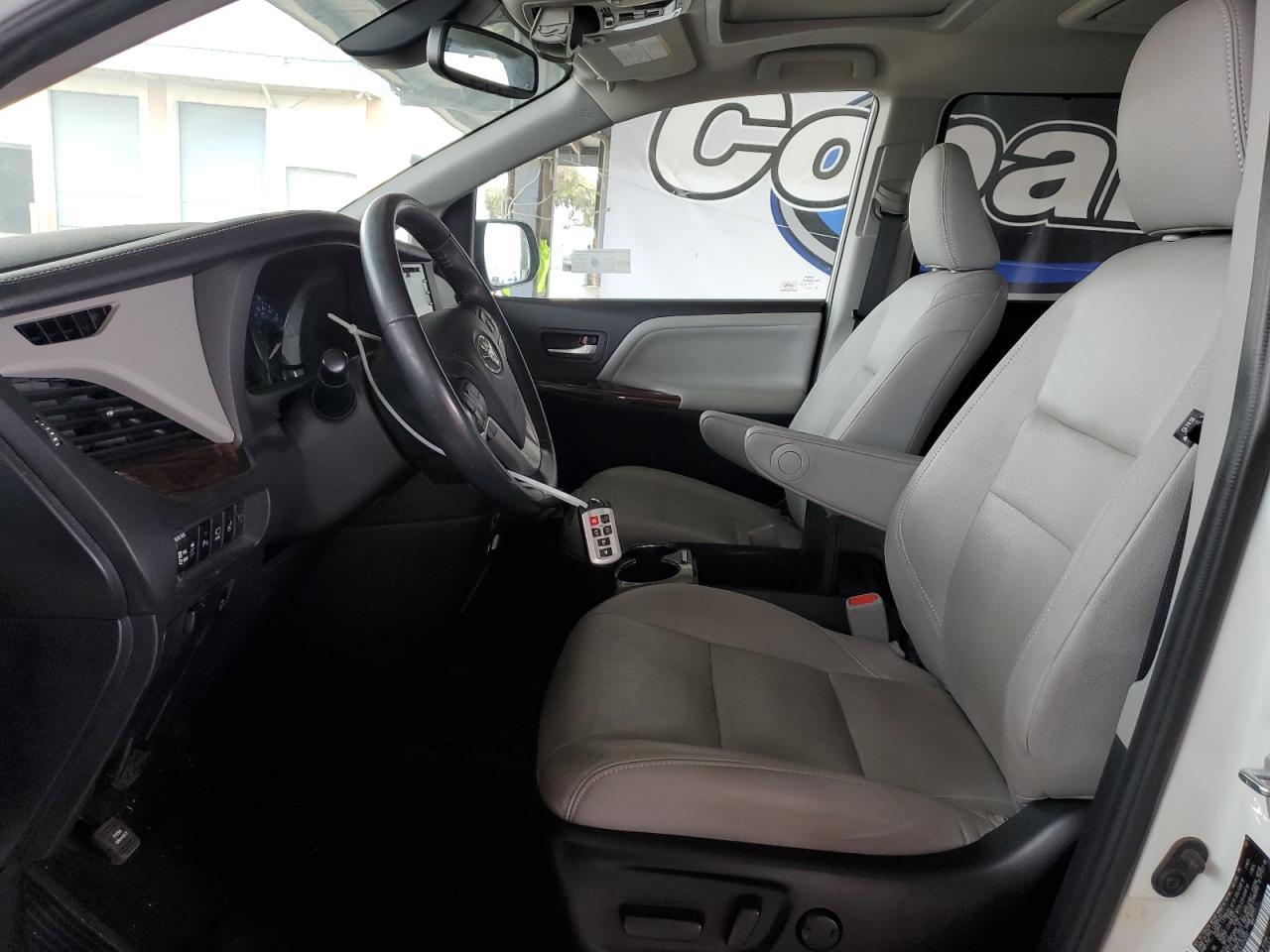 2020 TOYOTA SIENNA