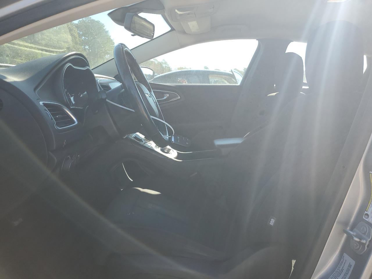 2015 CHRYSLER 200