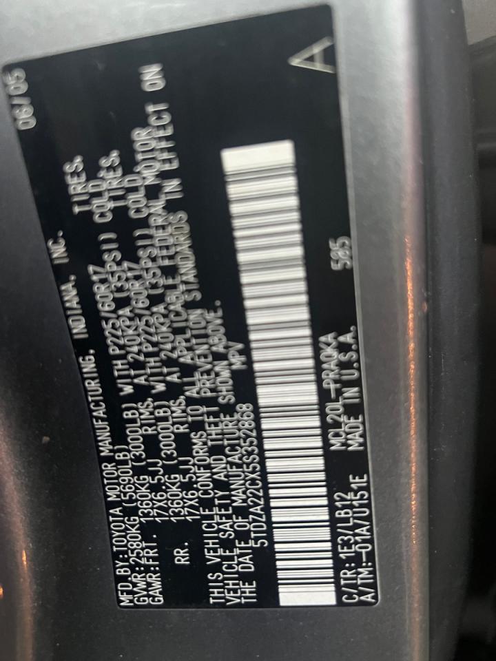 2005 TOYOTA SIENNA