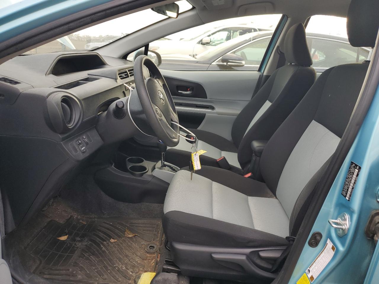 2014 TOYOTA Prius c