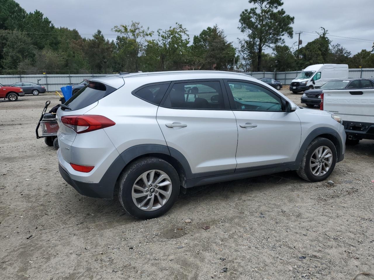2016 HYUNDAI TUCSON