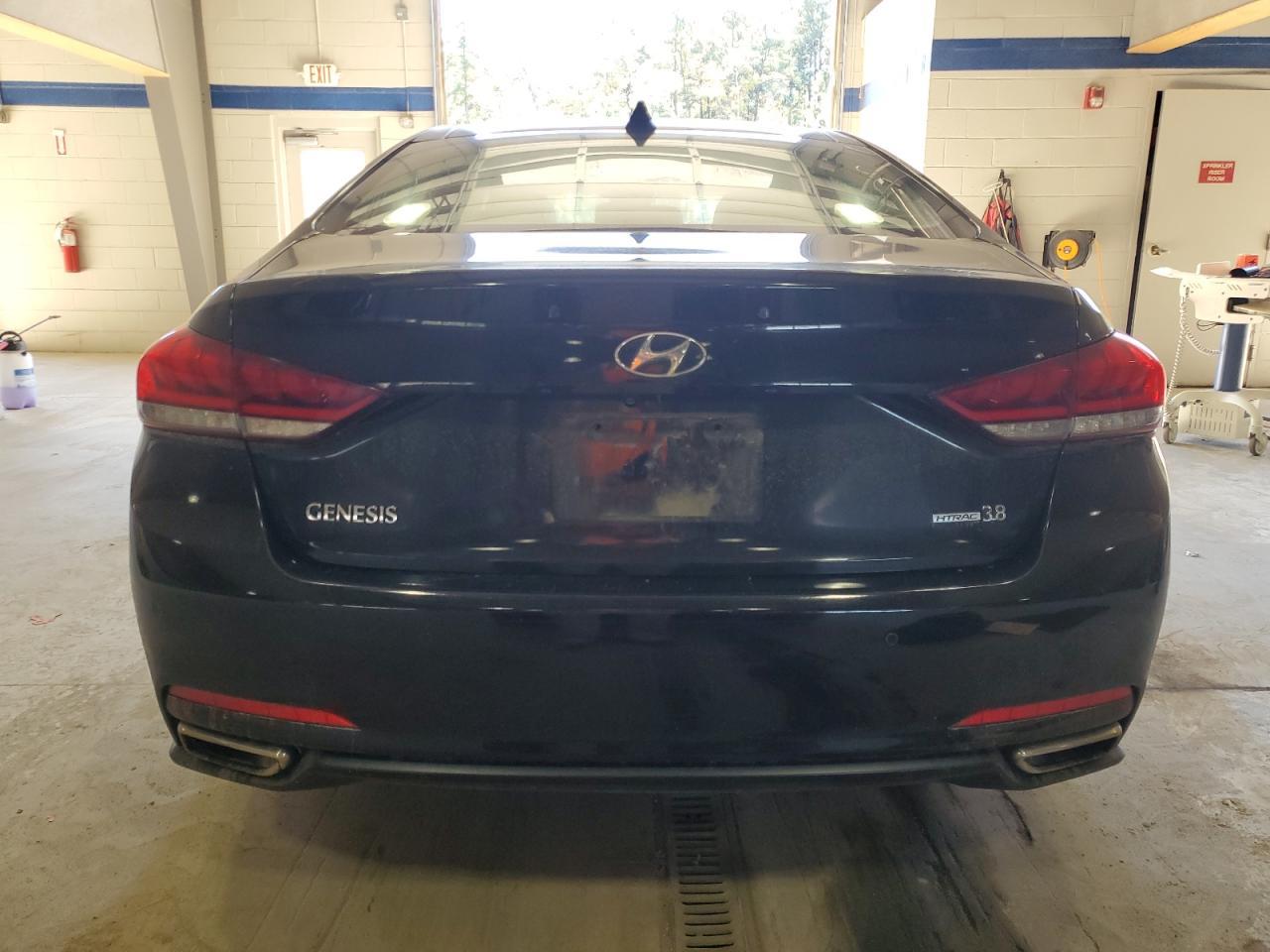 2015 HYUNDAI GENESIS