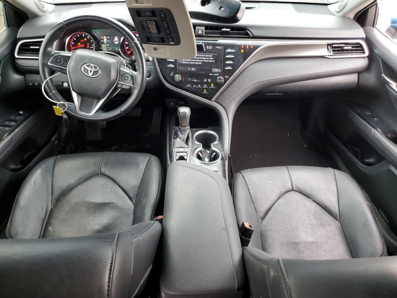 2018 TOYOTA CAMRY