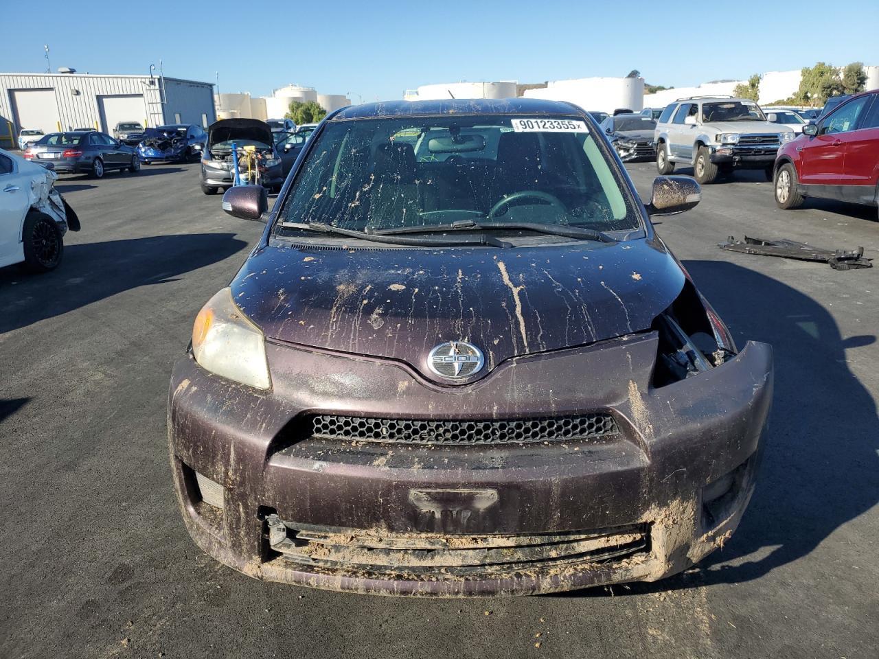 2013 TOYOTA SCION
