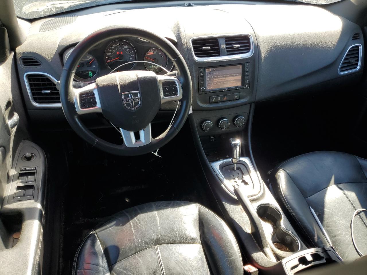 2013 DODGE Avenger