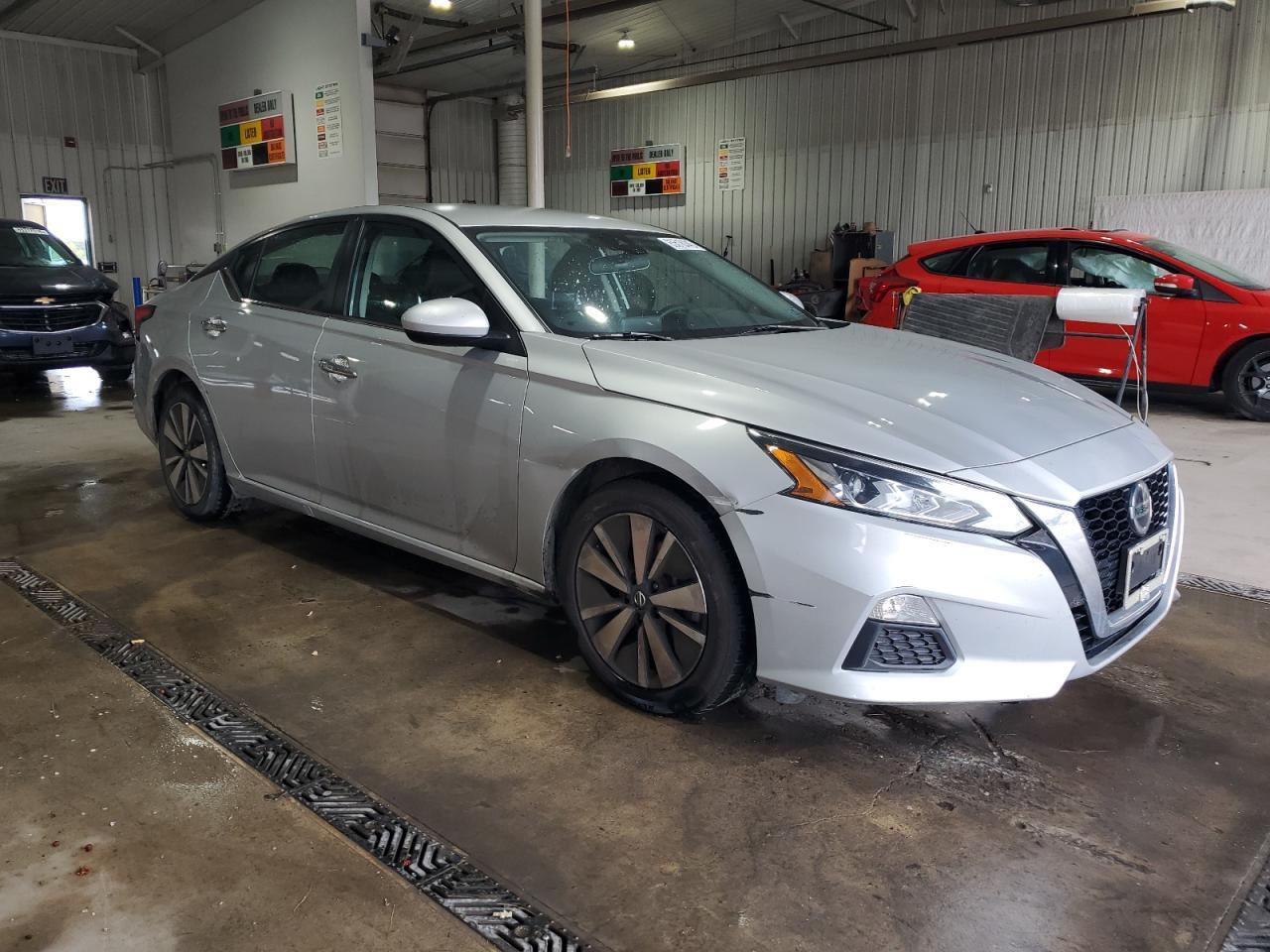2022 NISSAN ALTIMA