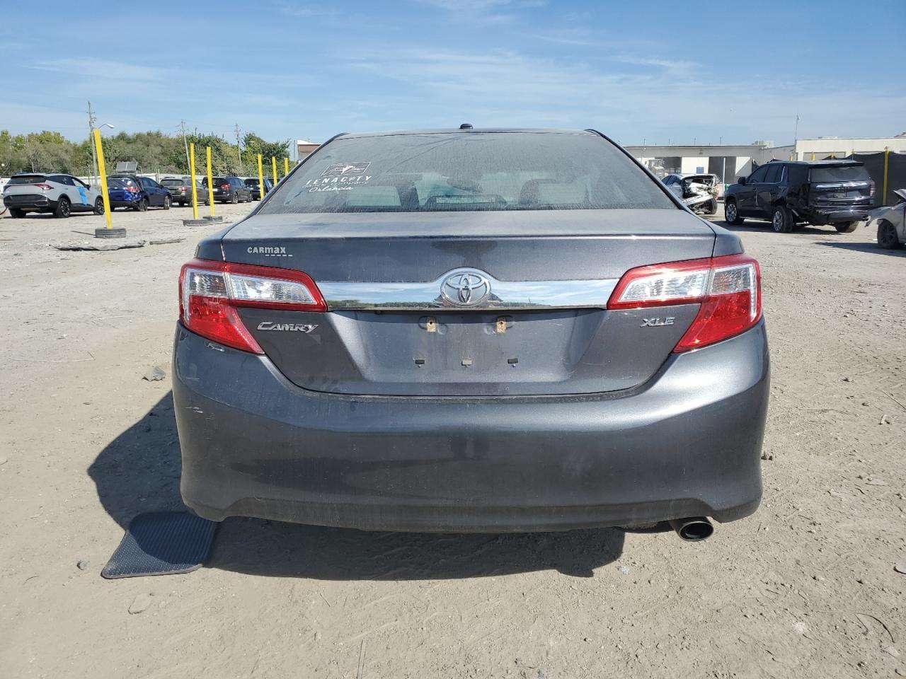 2014 TOYOTA CAMRY