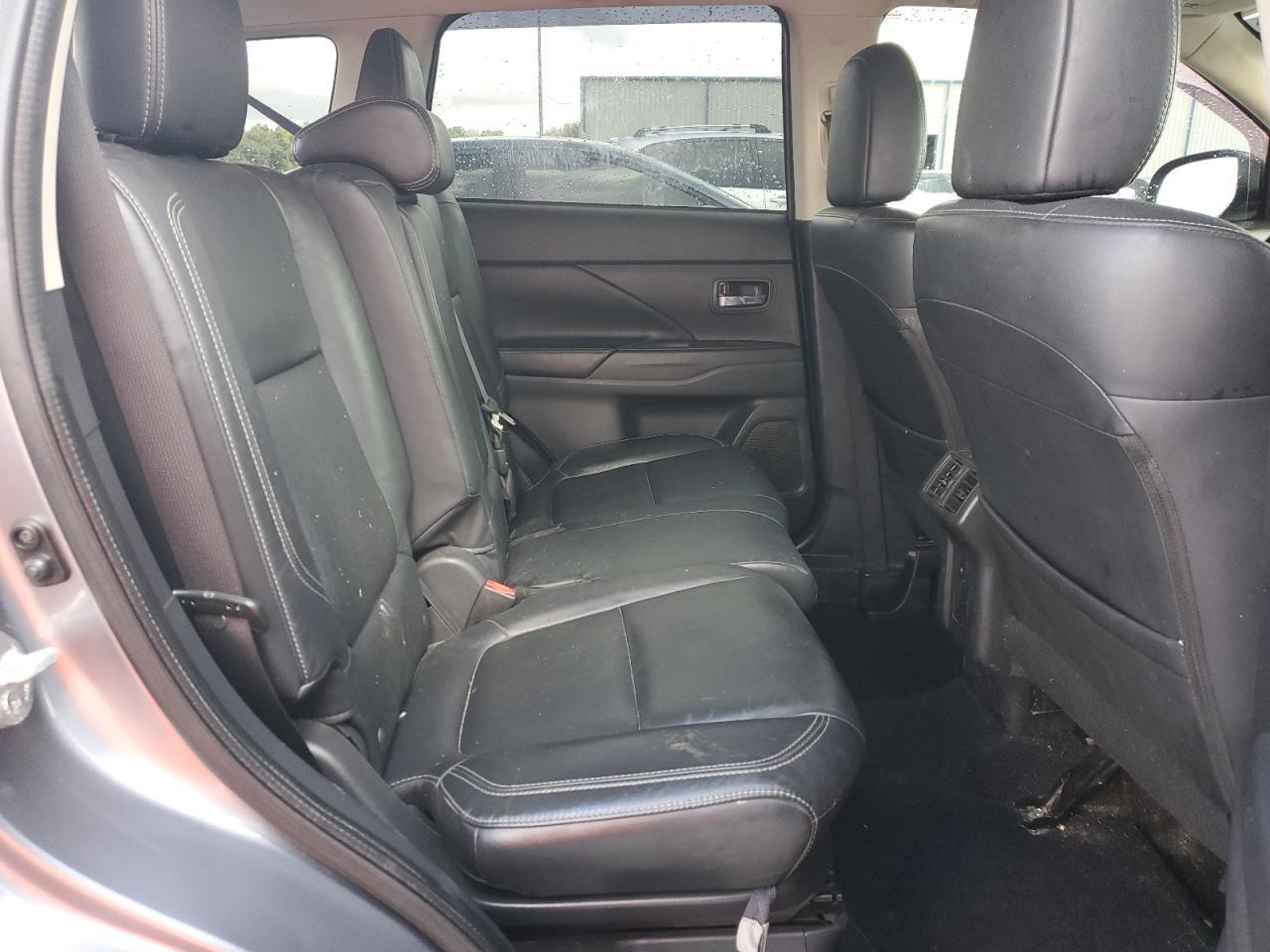 2019 MITSUBISHI outlander