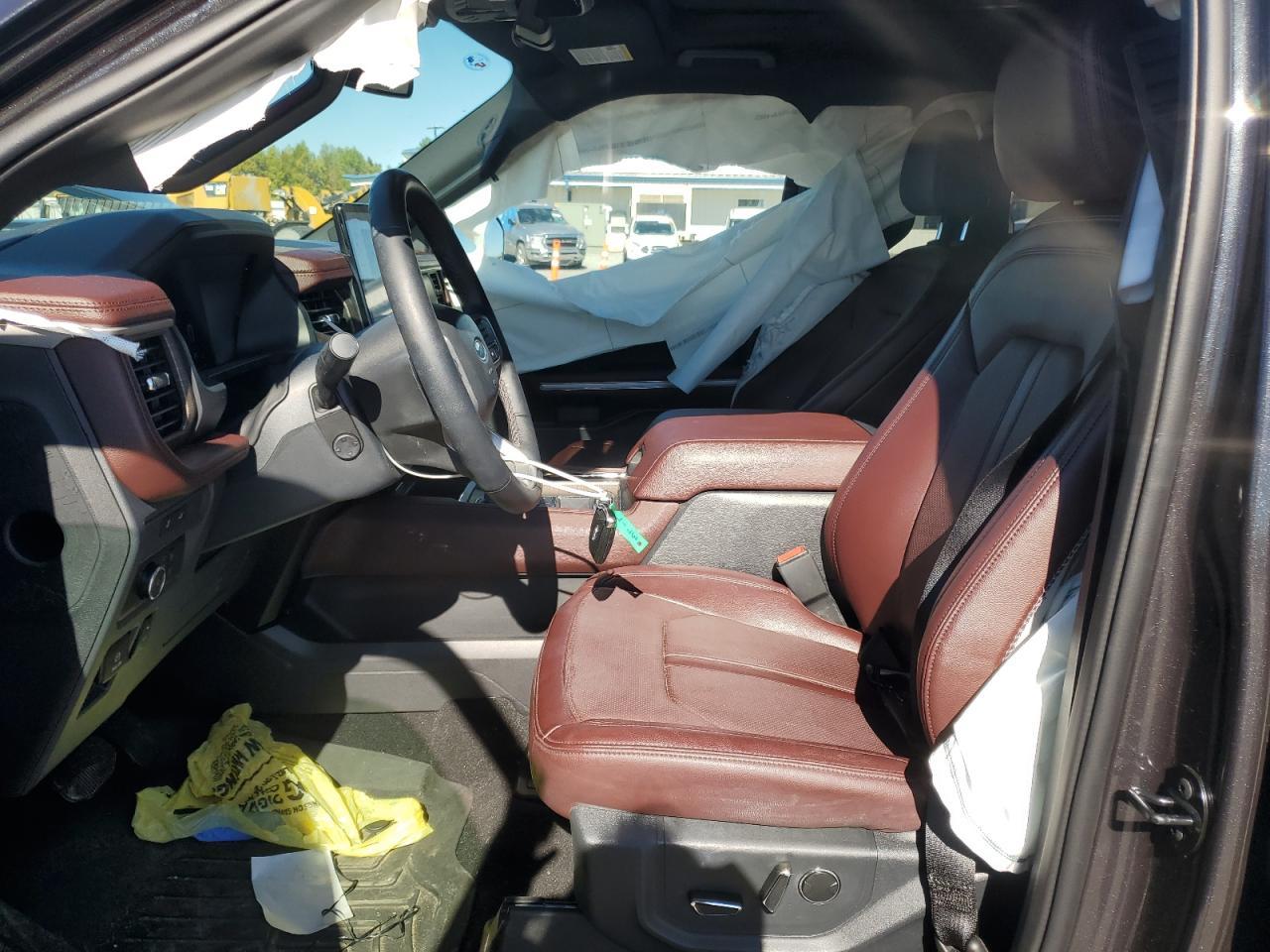 2024 FORD Expedition