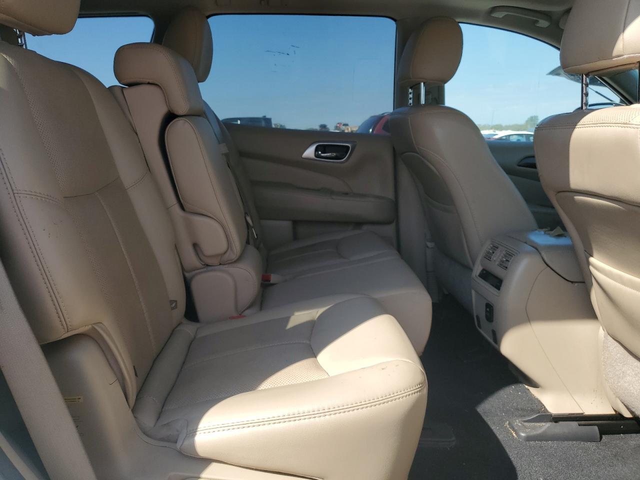 2017 NISSAN PATHFINDER