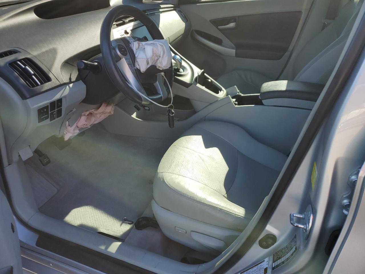 2010 TOYOTA PRIUS