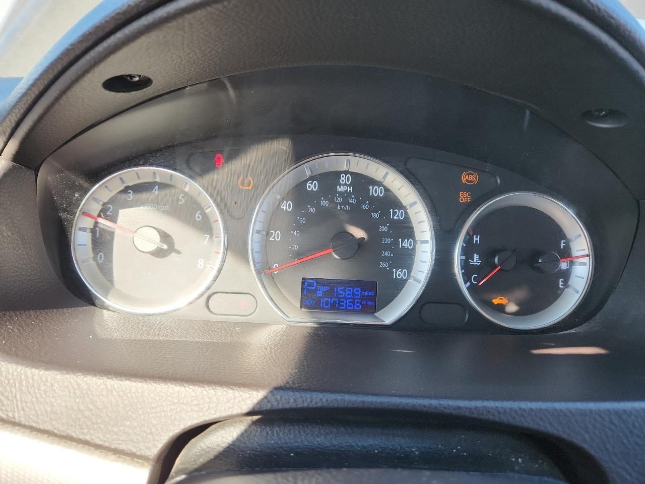2010 HYUNDAI SONATA