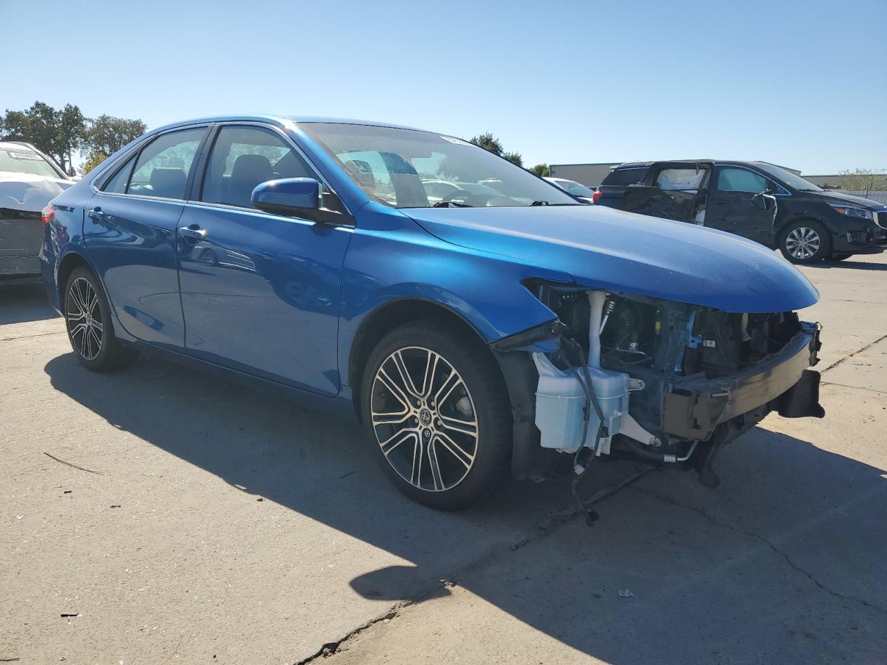2016 TOYOTA CAMRY