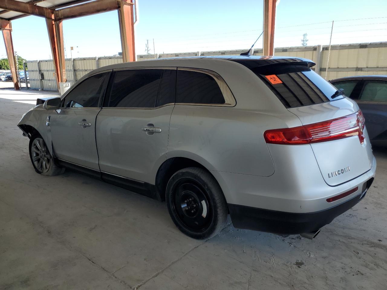 2014 LINCOLN MKT