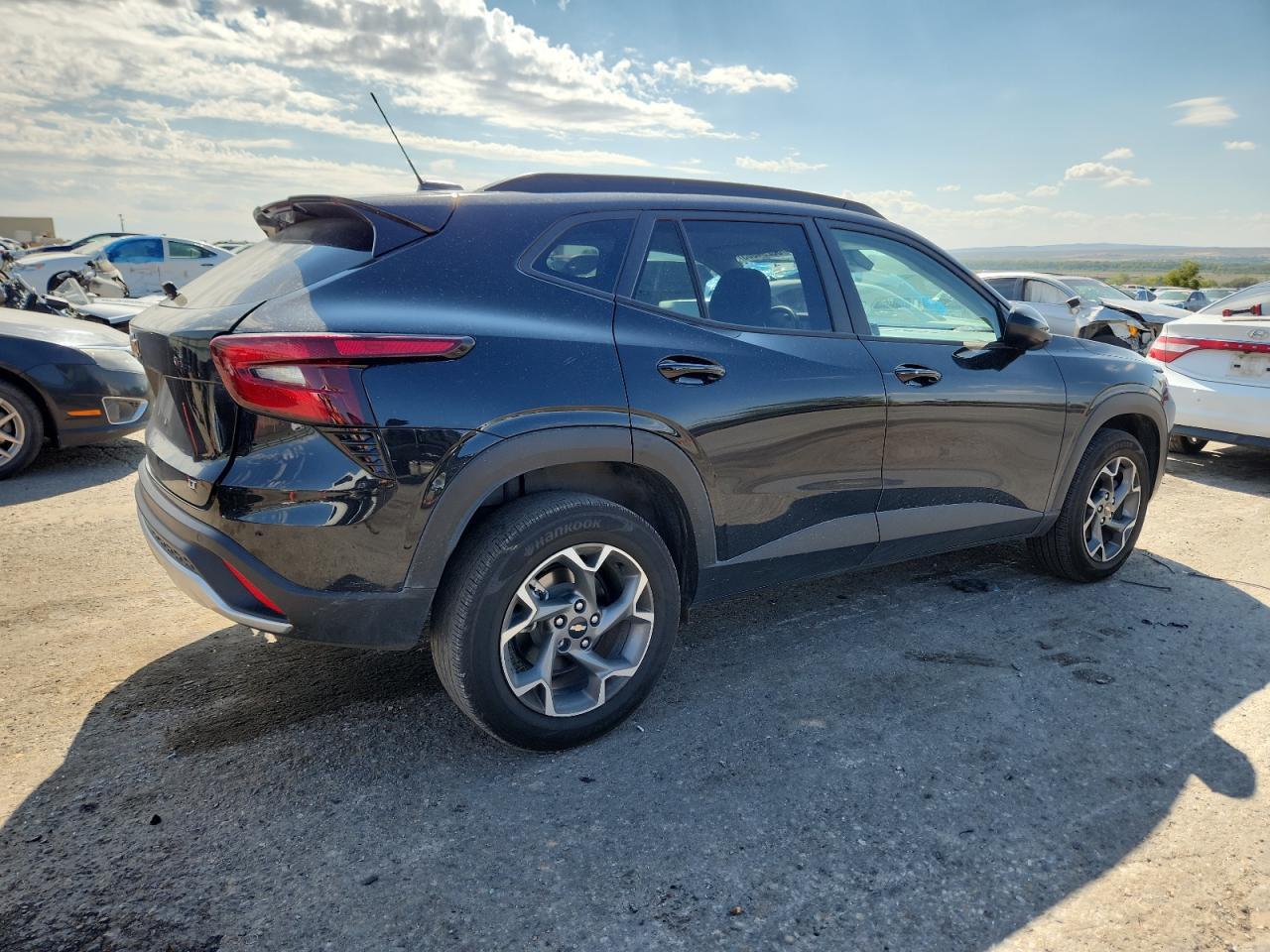 2025 CHEVROLET TRAX
