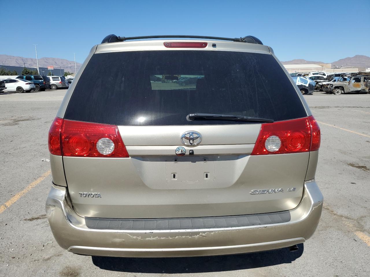 2008 TOYOTA SIENNA