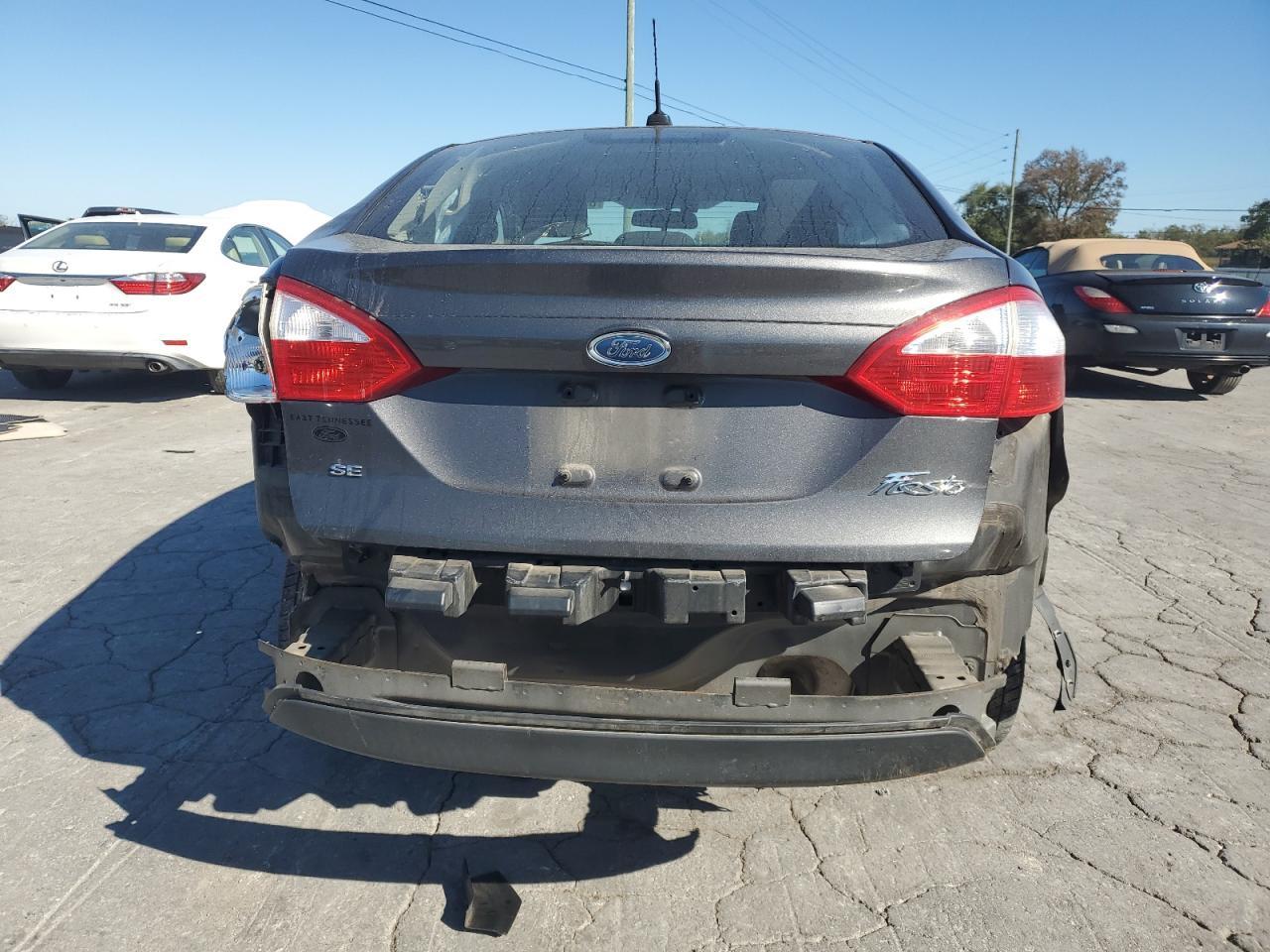 2016 FORD Fiesta