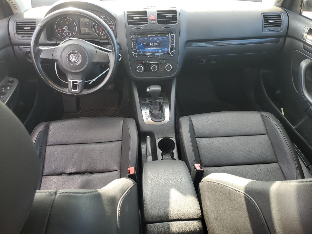 2010 VOLKSWAGEN JETTA