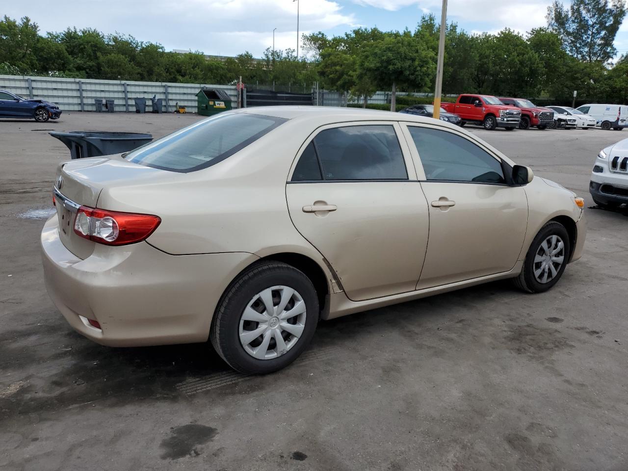2012 TOYOTA COROLLA