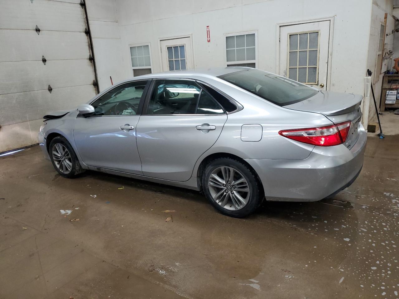 2017 TOYOTA CAMRY