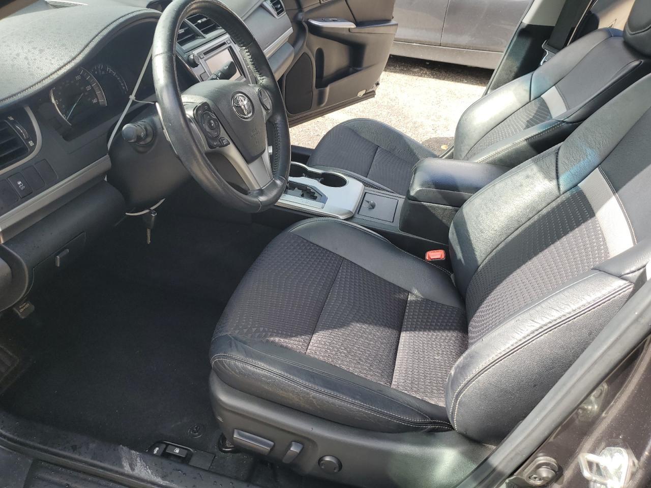 2014 TOYOTA CAMRY