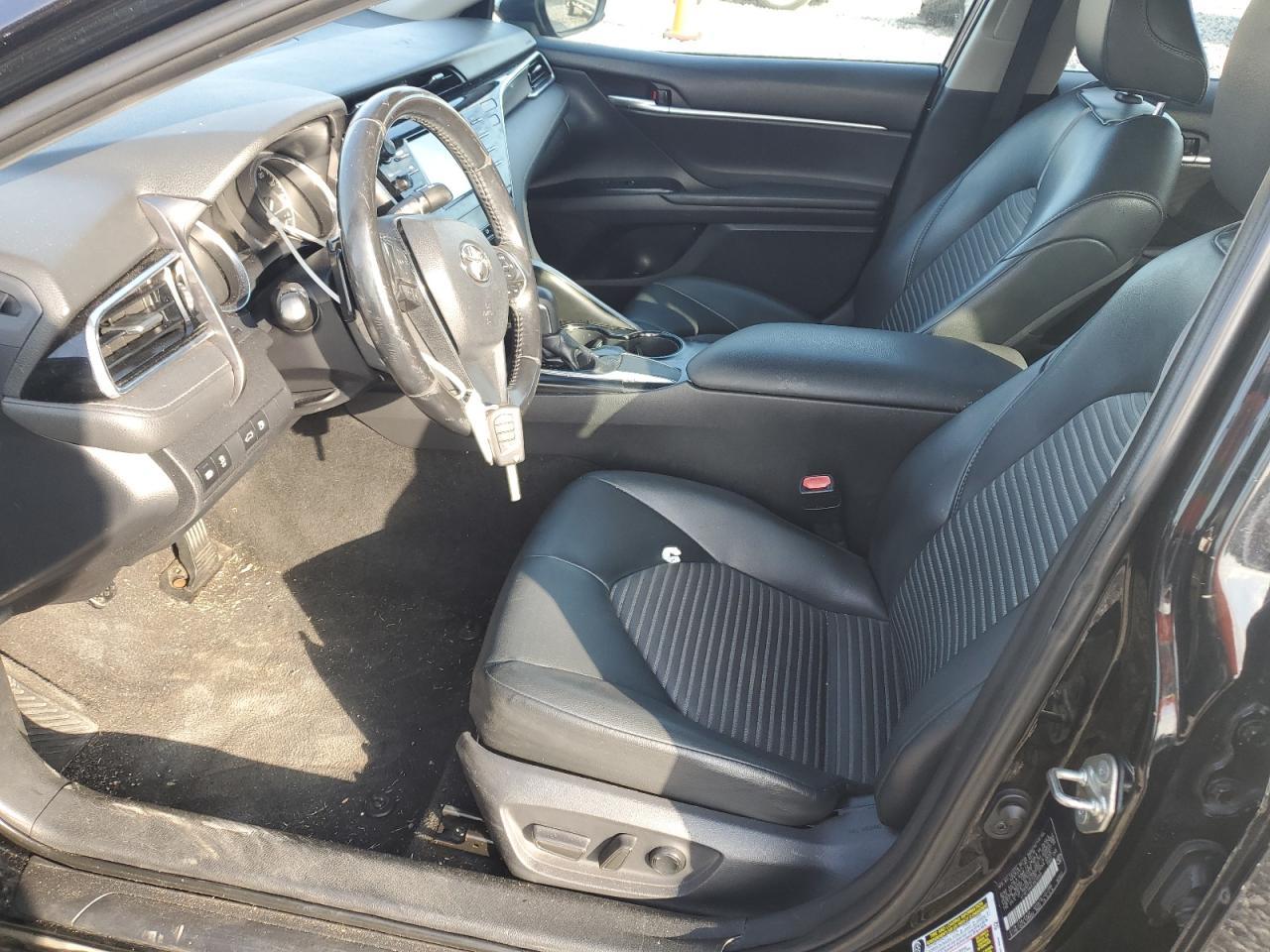 2018 TOYOTA CAMRY