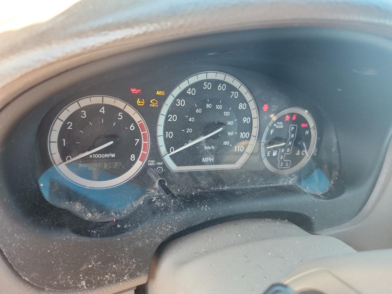 2004 TOYOTA SIENNA