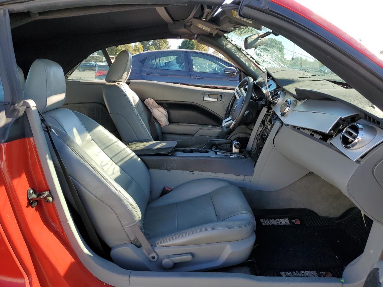 2006 FORD MUSTANG