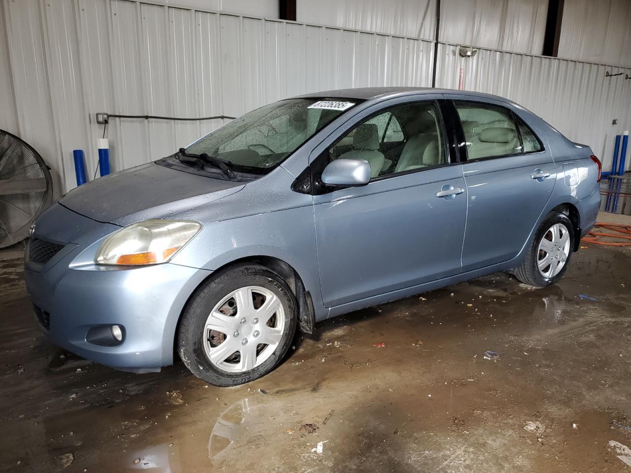 2010 TOYOTA YARIS
