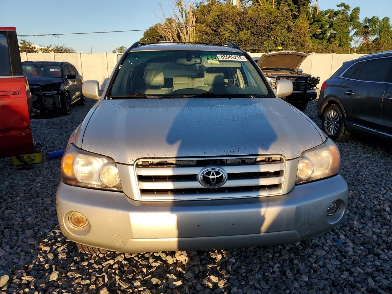 2006 TOYOTA HIGHLANDER