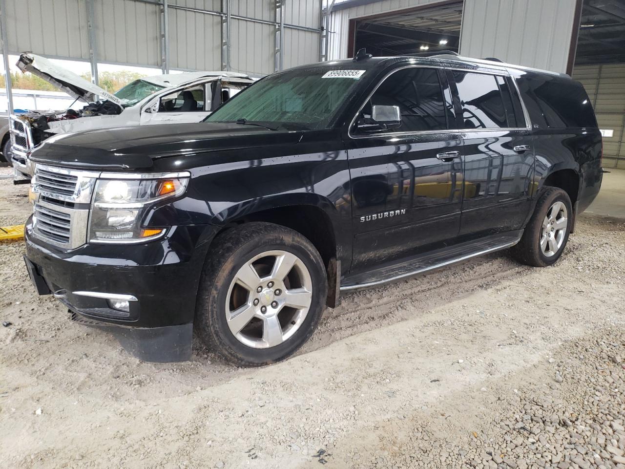 2016 CHEVROLET Suburban