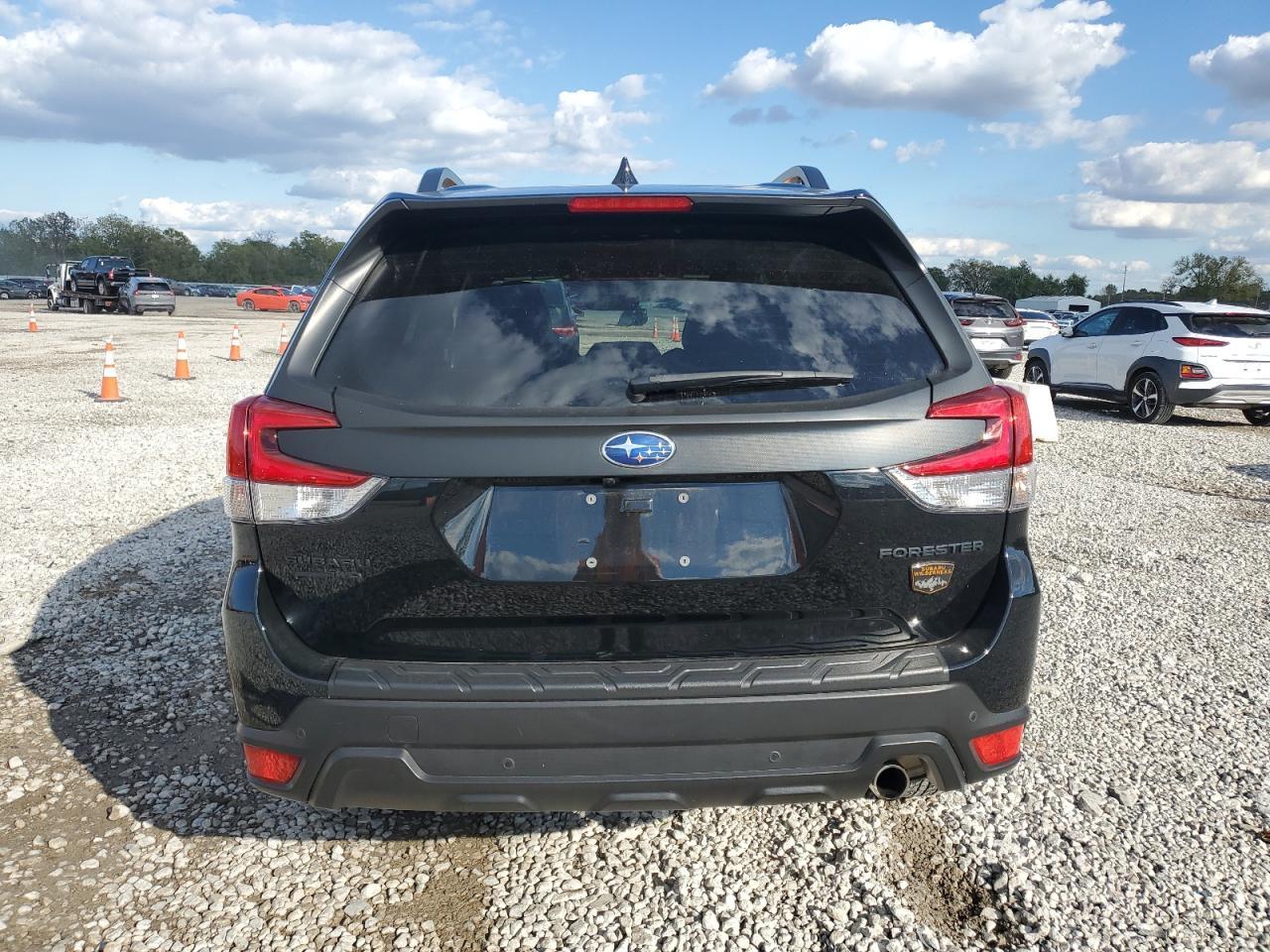 2024 SUBARU FORESTER