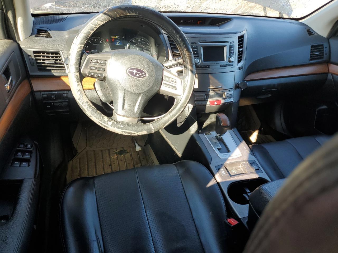 2013 SUBARU Outback