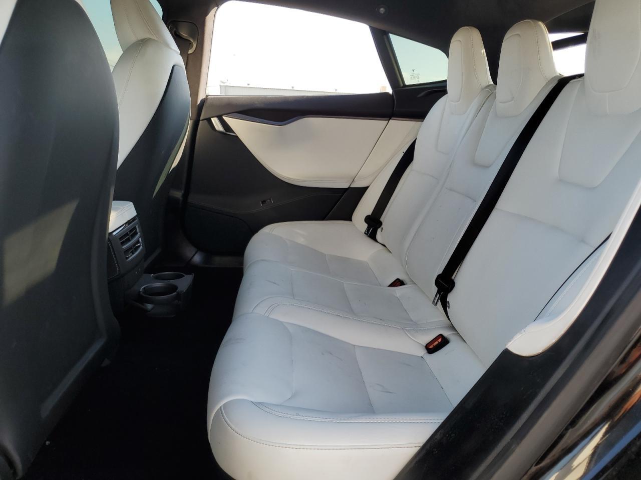 2020 TESLA MODEL S