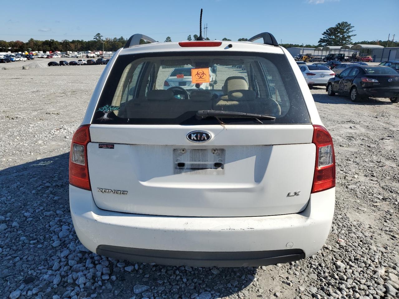 2009 KIA RONDO