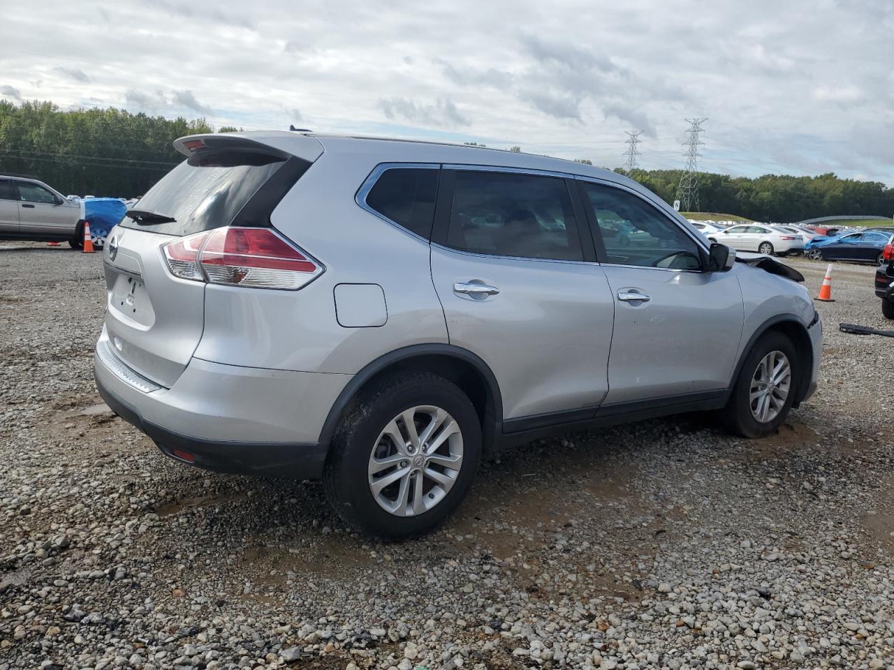 2015 NISSAN ROGUE