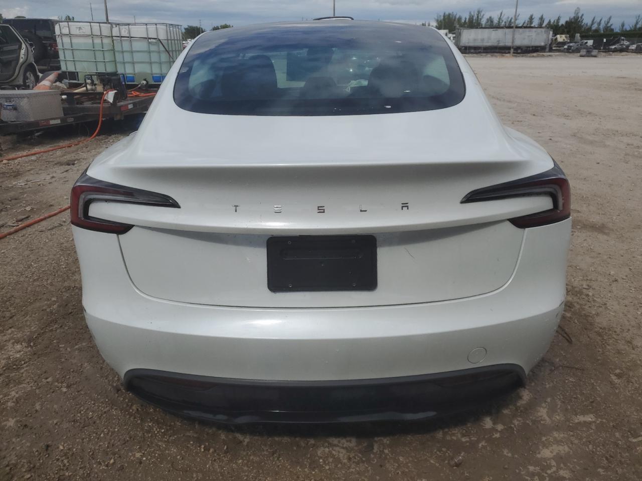 2025 TESLA MODEL 3
