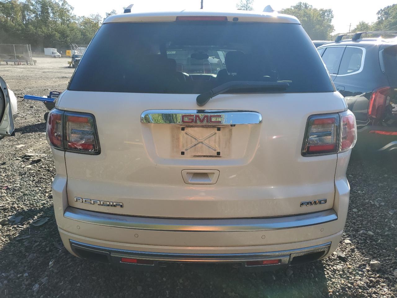 2013 GMC ACADIA