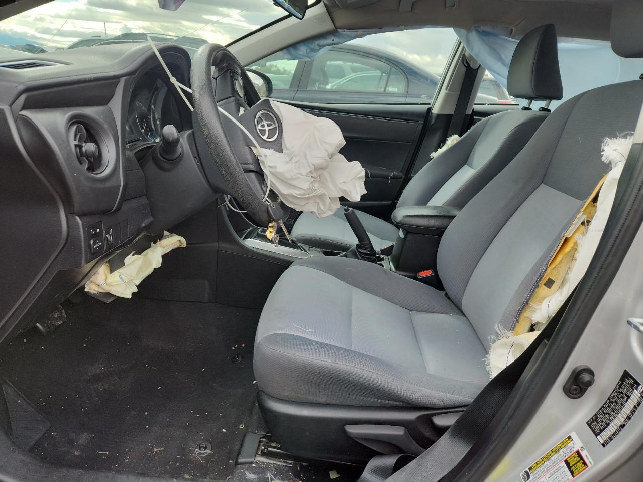 2017 TOYOTA COROLLA