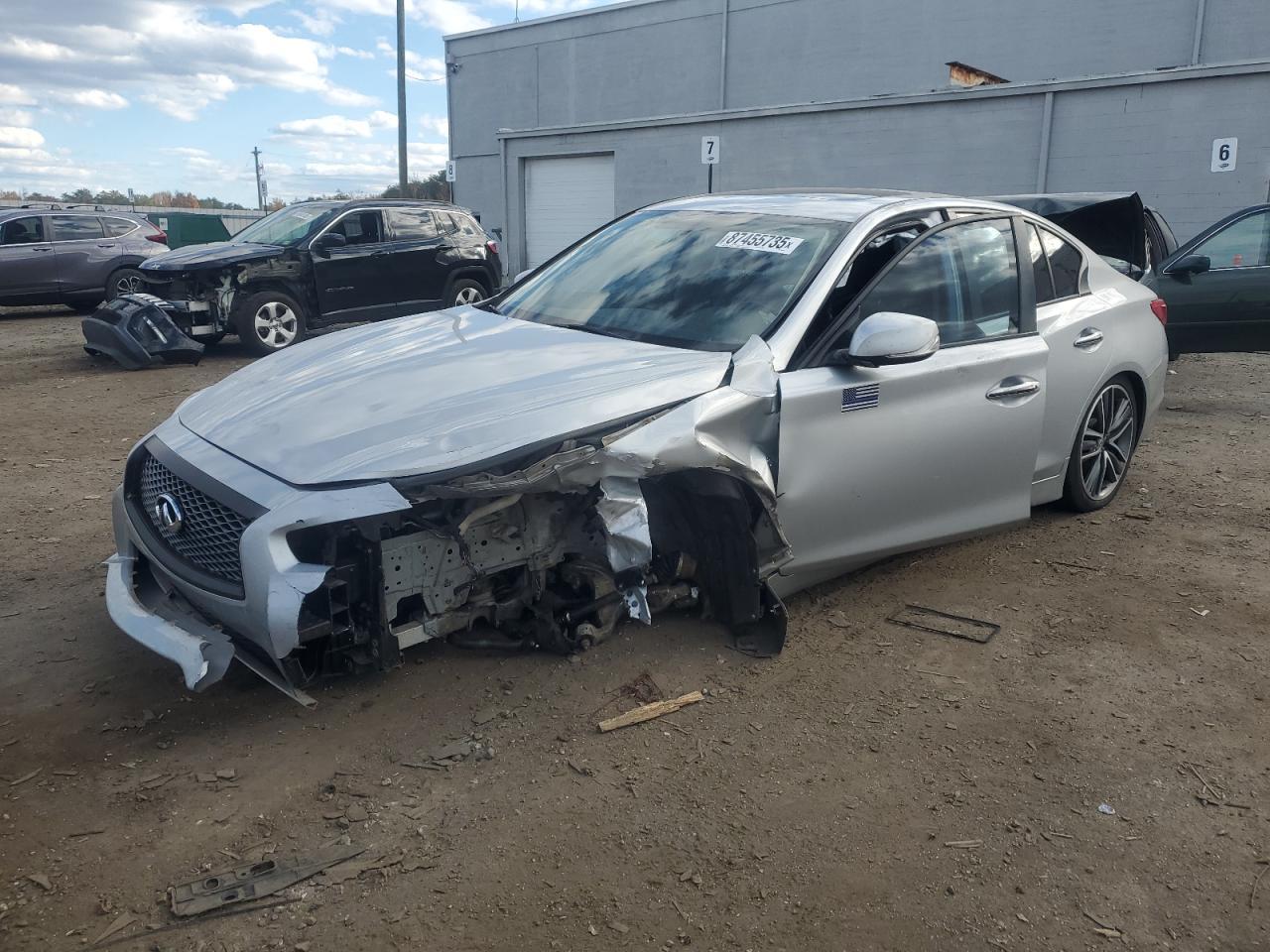 2014 INFINITI Q50