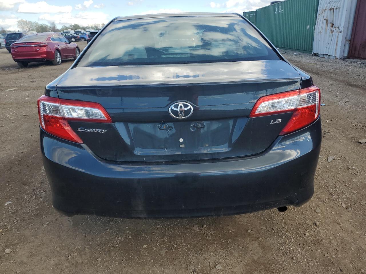 2012 TOYOTA CAMRY