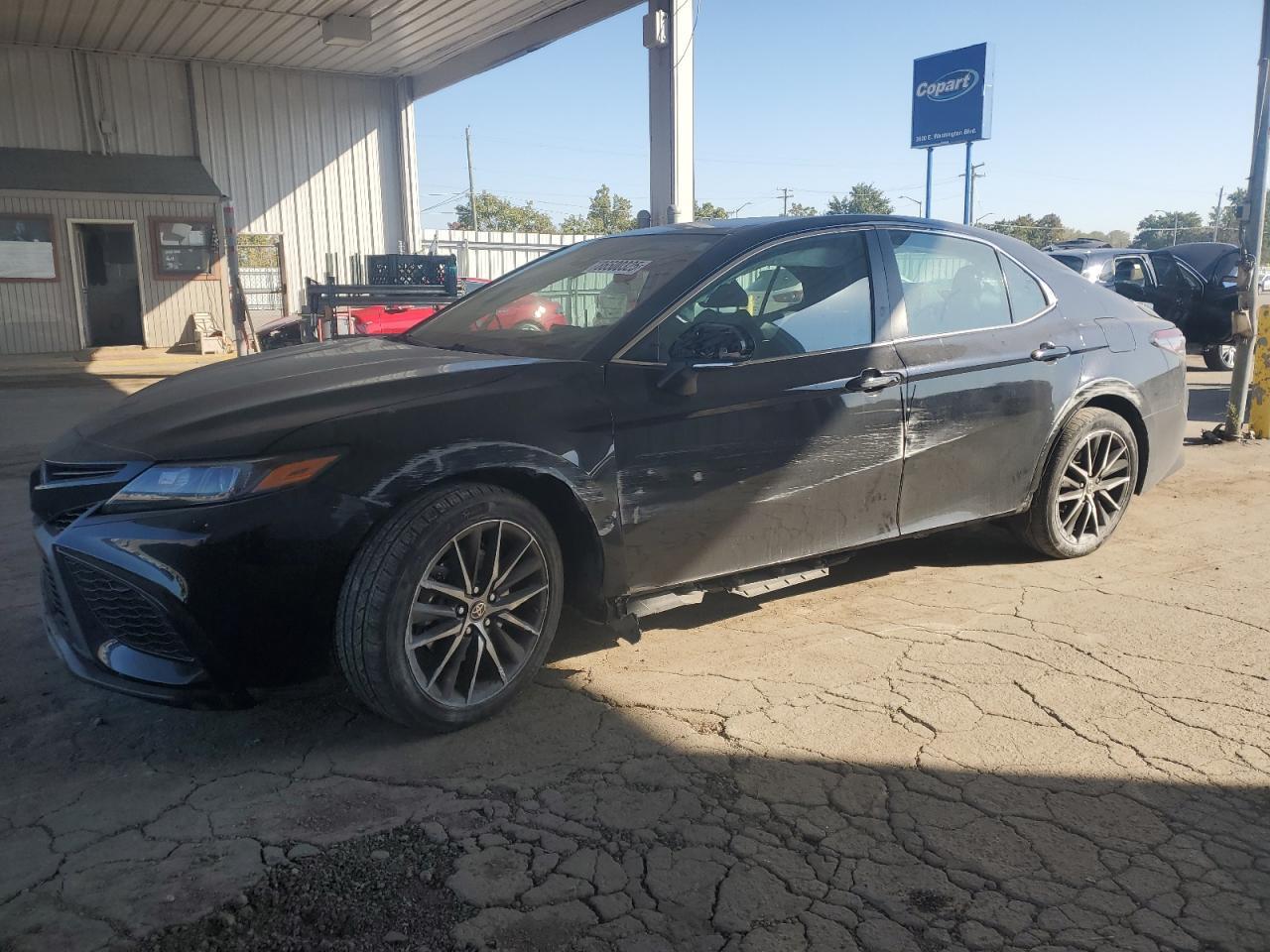 2023 TOYOTA CAMRY