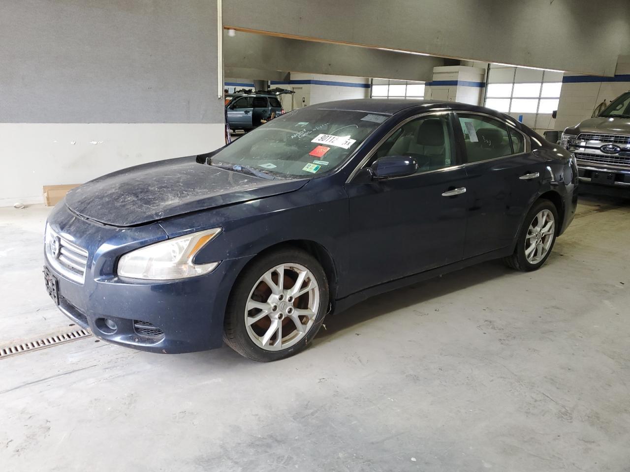 2014 NISSAN Maxima