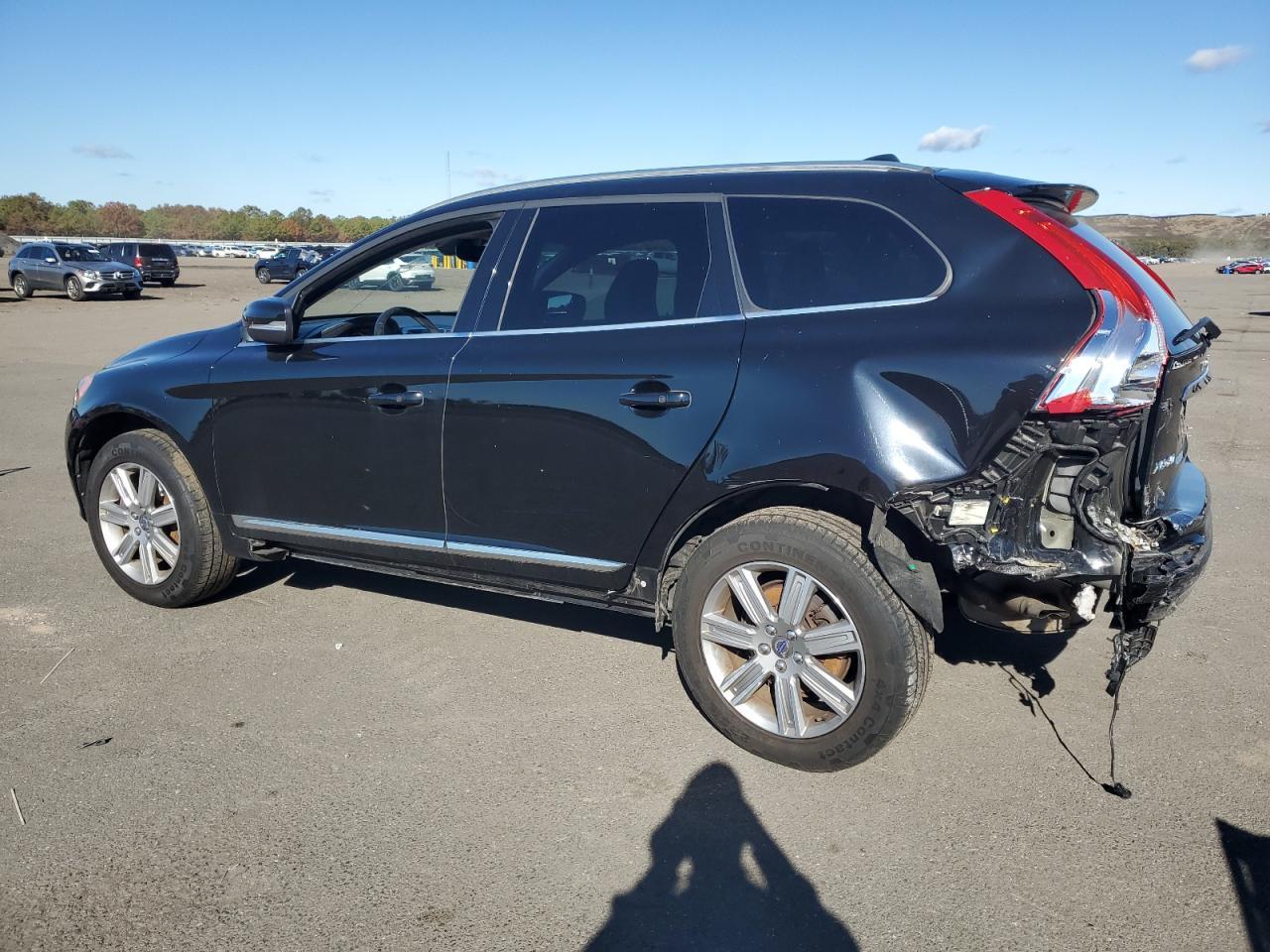 2017 VOLVO XC60